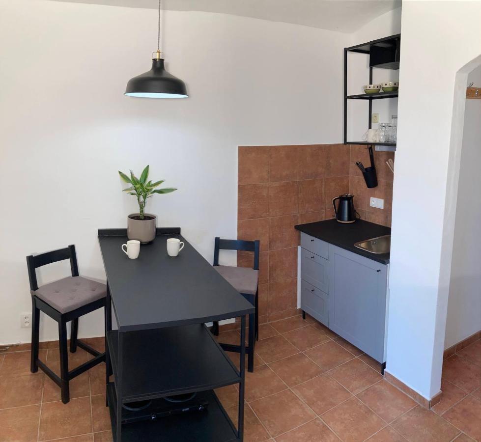 Apartmany U Reky Nezarky Lásenice Eksteriør bilde